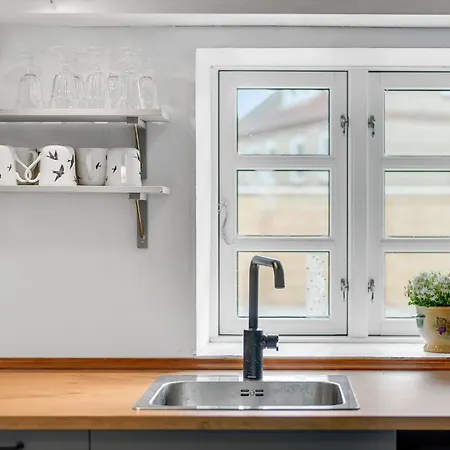 Stunning In With Kitchen * 哈泽斯莱乌