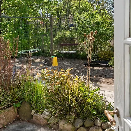 Stunning In With Kitchen