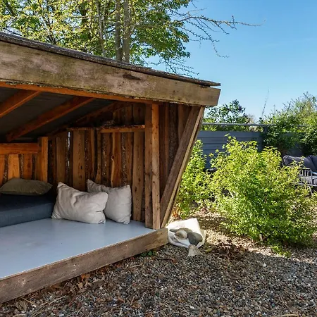 Stunning In With Kitchen Hébergement de vacances *